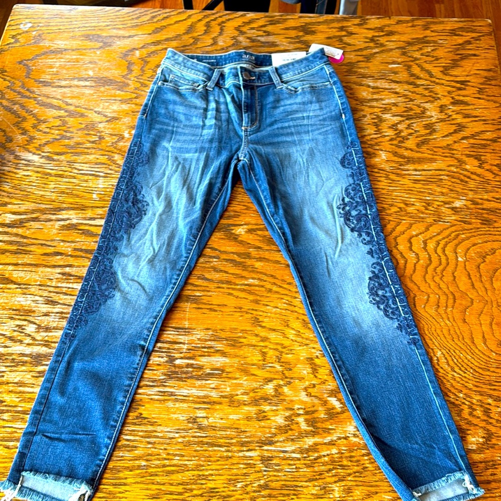 NWT a.n.a High Rise Jegging Size 8